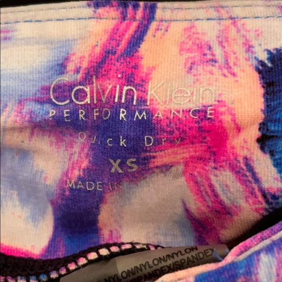 NWOT CALVIN KLEIN CROPPED LEGGINGS - Picture 7 of 7